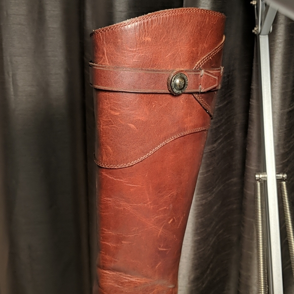 Tall boots - Picture 2 of 9